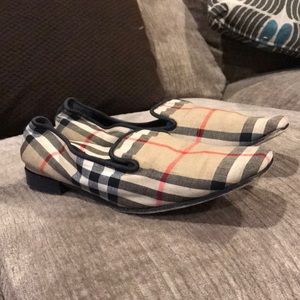 Burberry dress shoes